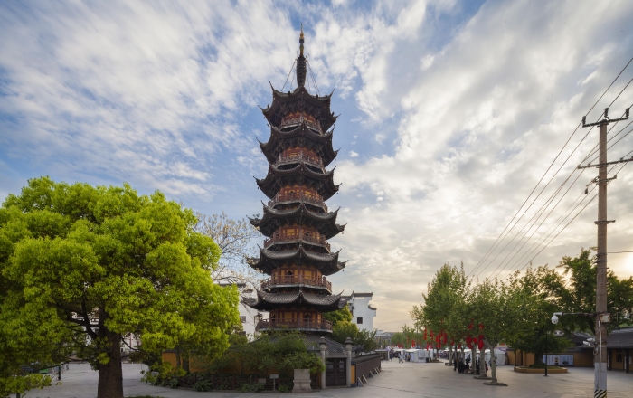 龙华塔